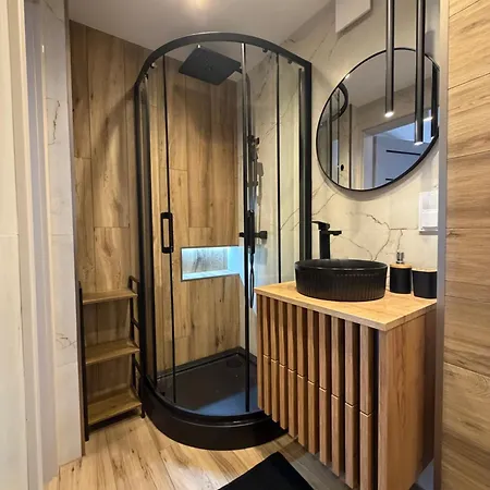 Apartment Max