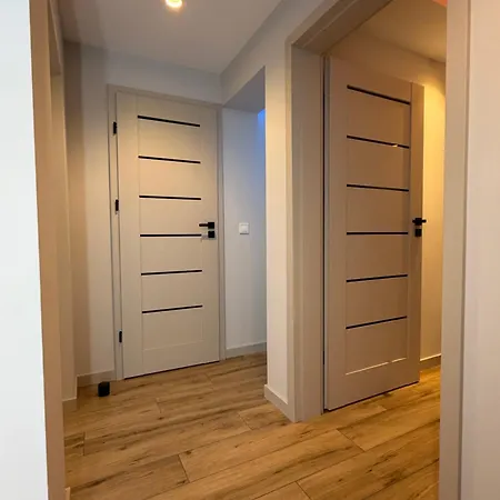 Max Apartment *